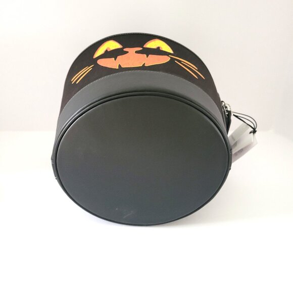 Coach CCE04 Trick Or Treat Cat Halloween Bucket 2025 Black Regenerative - Picture 6 of 7